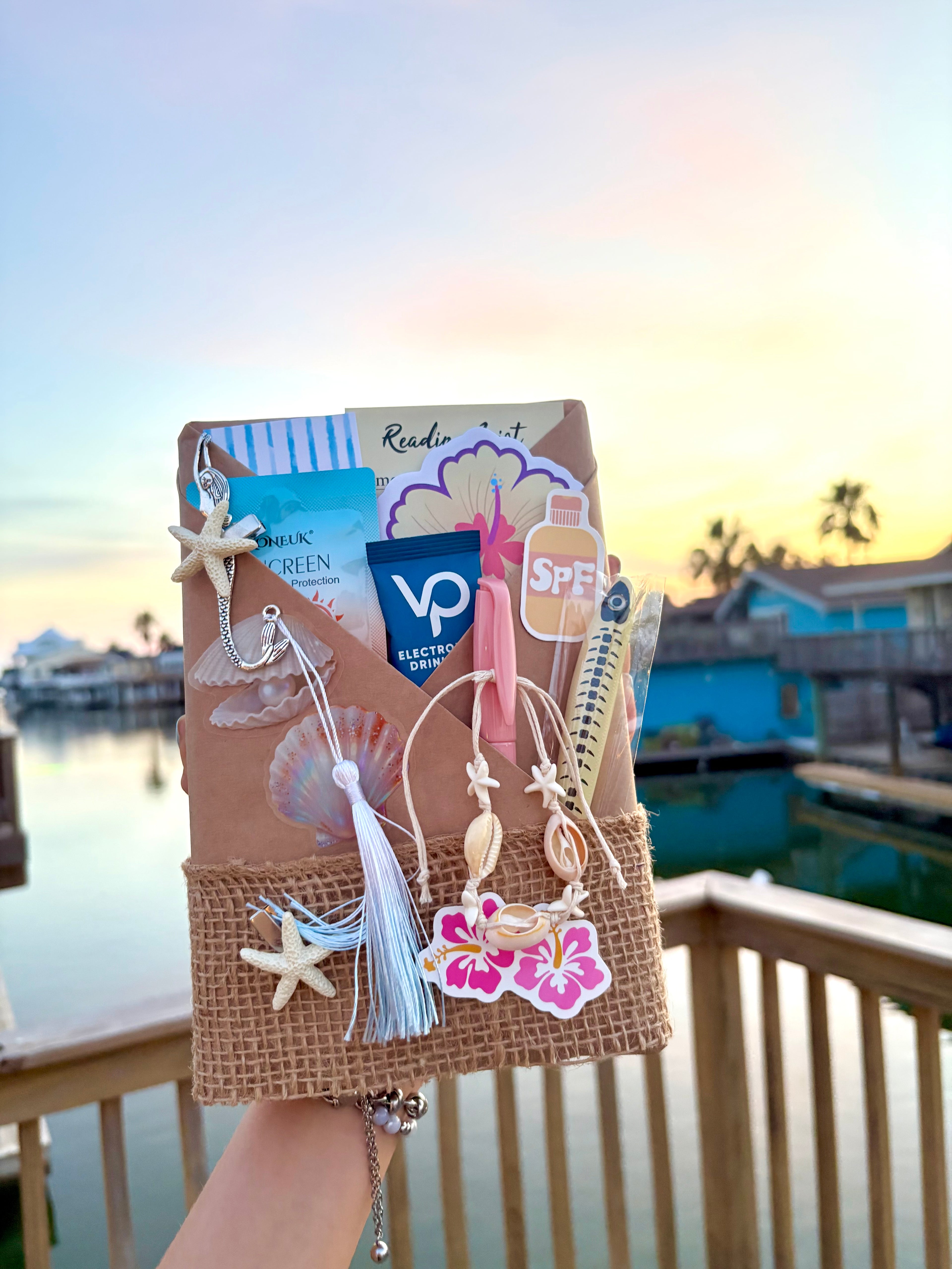 Blind Date with a Book | Lets go to the beach collection